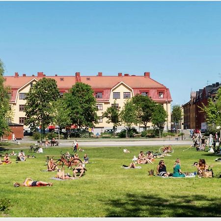 Fresh And Cosy Apartment In The Center Of The City Stockholm Bagian luar foto