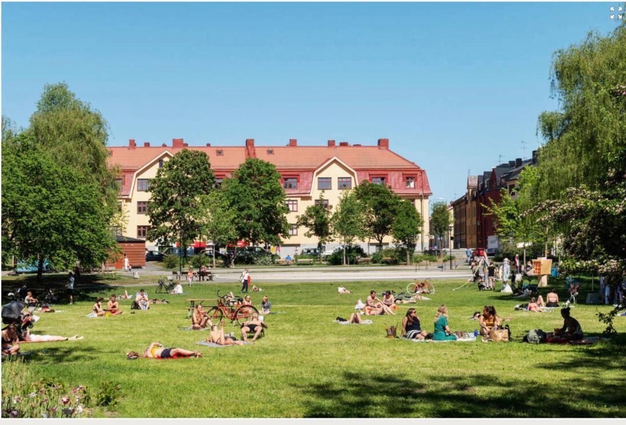 Fresh And Cosy Apartment In The Center Of The City Stockholm Bagian luar foto